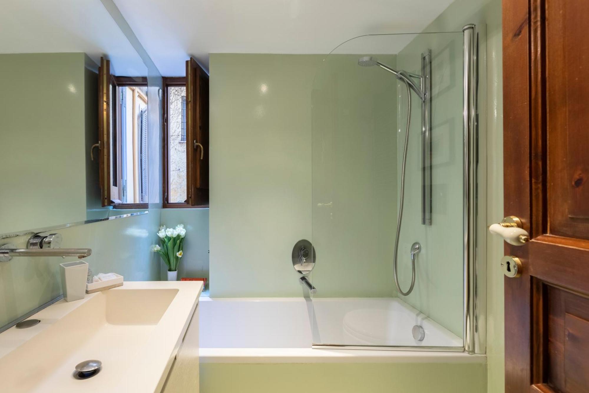 Romac Coronari With Gym, Sauna And Garden 外观 照片